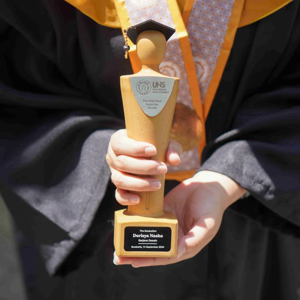 Plakat Wisuda Universitas