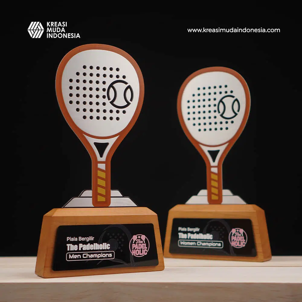 PicklabeldanPadel3 KMI