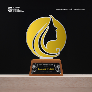 Plakat Penghargaan Aktris Terbaik Malam Penghargaan Seni 2025 KMI Plakat Penghargaan Aktris Terbaik Malam Penghargaan Seni 2025