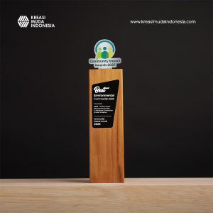 Plakat Penghargaan Komunitas Best Environmental Community 2025 KMI Plakat Penghargaan Komunitas Best Environmental Community 2025