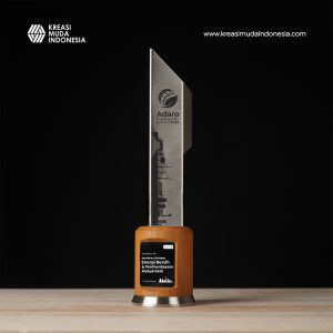 Plakat Kerjasama Adaro Sustainability Summit 2025 KMI Plakat Kerjasama Adaro Sustainability Summit 2025