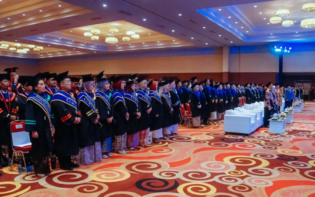 Proposal Wisuda 2 KMI Proposal Wisuda