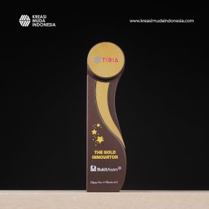 Penghargaan Bukit Asam The Gold Innovator KMI Penghargaan Bukit Asam The Gold Innovator