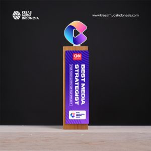 Piala Award Best Media in Indonesia KMI Piala Award Best Media in Indonesia