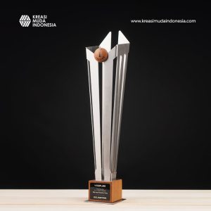 Piala Penghargaan Yesplus KMI Piala Penghargaan Yesplus