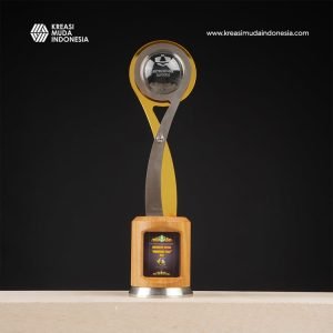 Plakat Kemitraan Petrokimia Kayaku KMI Plakat Kemitraan Petrokimia Kayaku